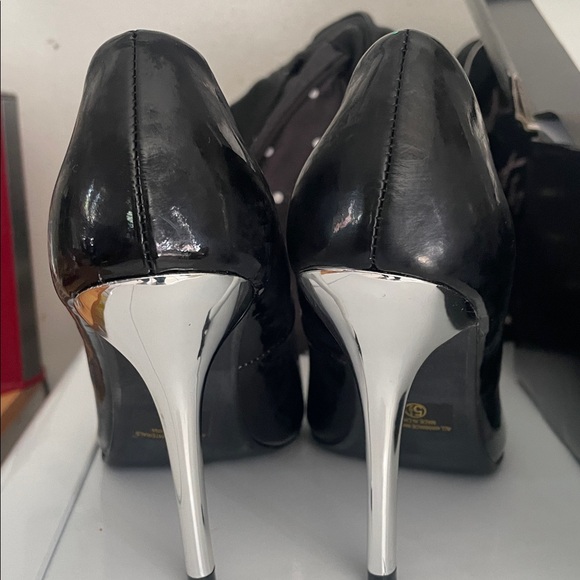 JustFab Sleek Black Stilettos - Picture 4 of 6